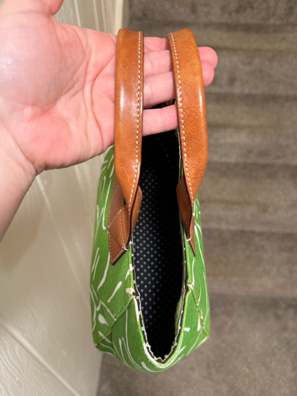 Kate Spade Y2K Green And White Floral Canvas Tote with Brown Leather Handles - Picture 8 of 15